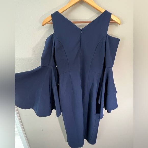 Maggy London Cold Shoulder Dress Size 0 NWT - Picture 3 of 8
